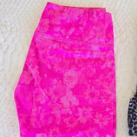 Lot of 4 Women's Leggings Capri and Cropped Champion; AVIA; RBX; Danskin Now - Picture 4 of 6